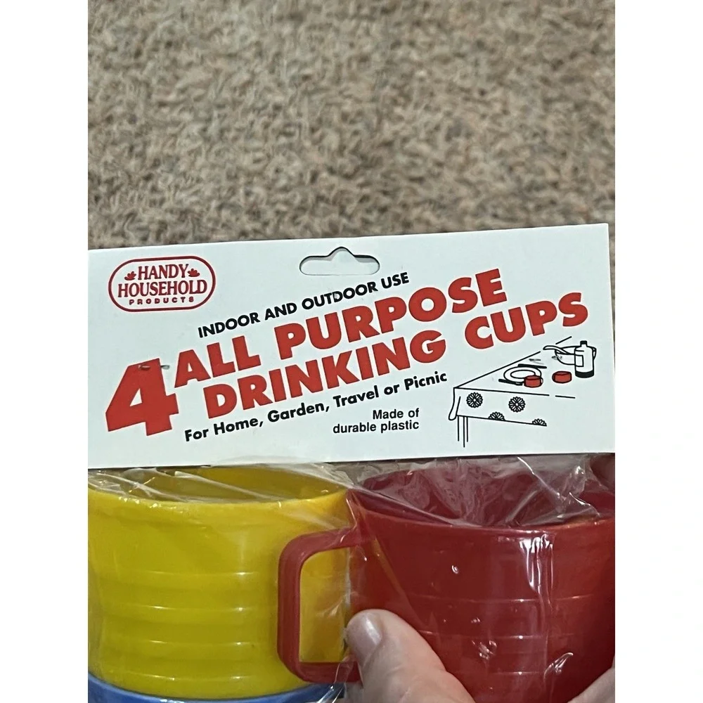 Handy Household Brand Vintage Plastic Picnic Camping Cups New Old‎ Stock